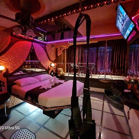 Penthouse Pattaya Hotel Bagian luar foto
